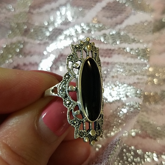 Sterling Silver Onyx Marcasite Ring - Picture 5 of 6